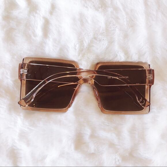 Molly Clear Pink Oversized Rectangle Sunglasses - Picture 9 of 9